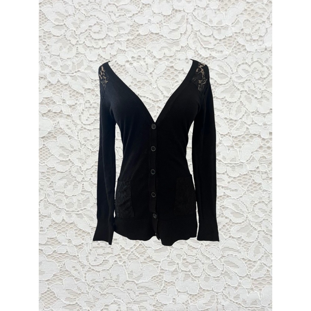 vintage candie fitted cardigan top with mini lace pockets and lace back